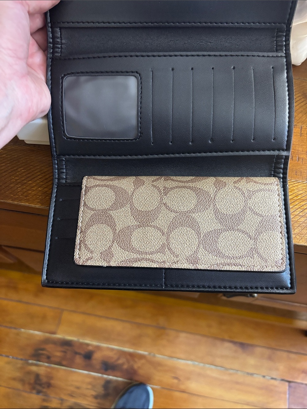 COACH Signature Continental Wallet in Brown/Tan New with Box - Picture 2 of 6